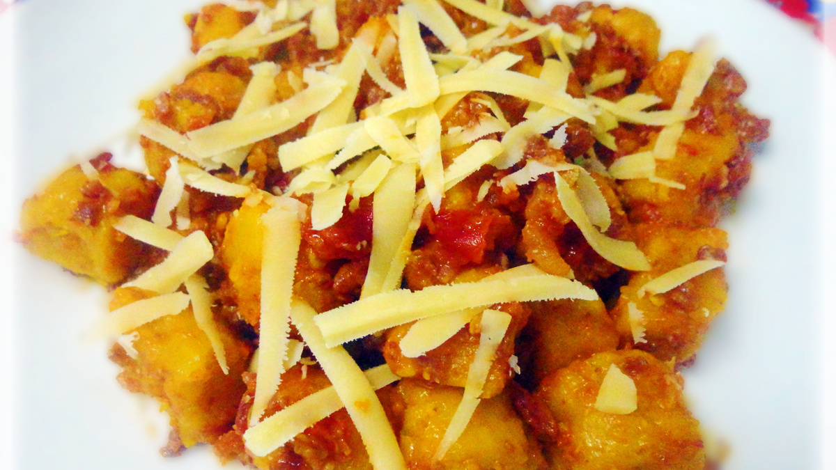 Nhoque de abóbora com carne seca