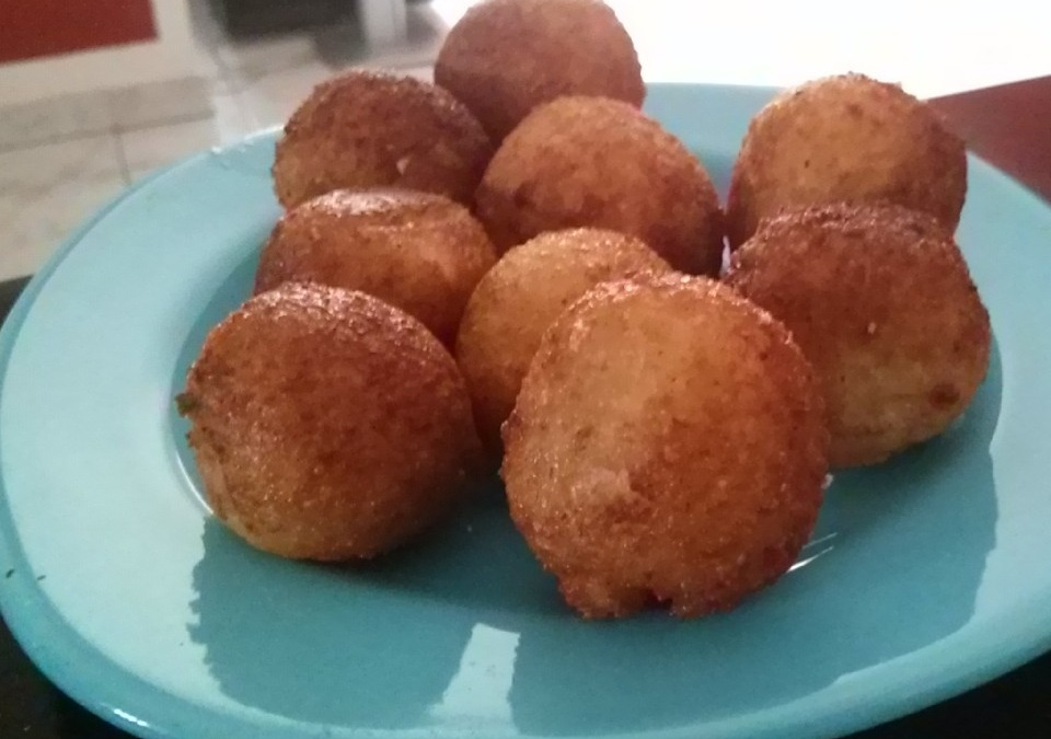 Bolinho de arroz crocante fácil