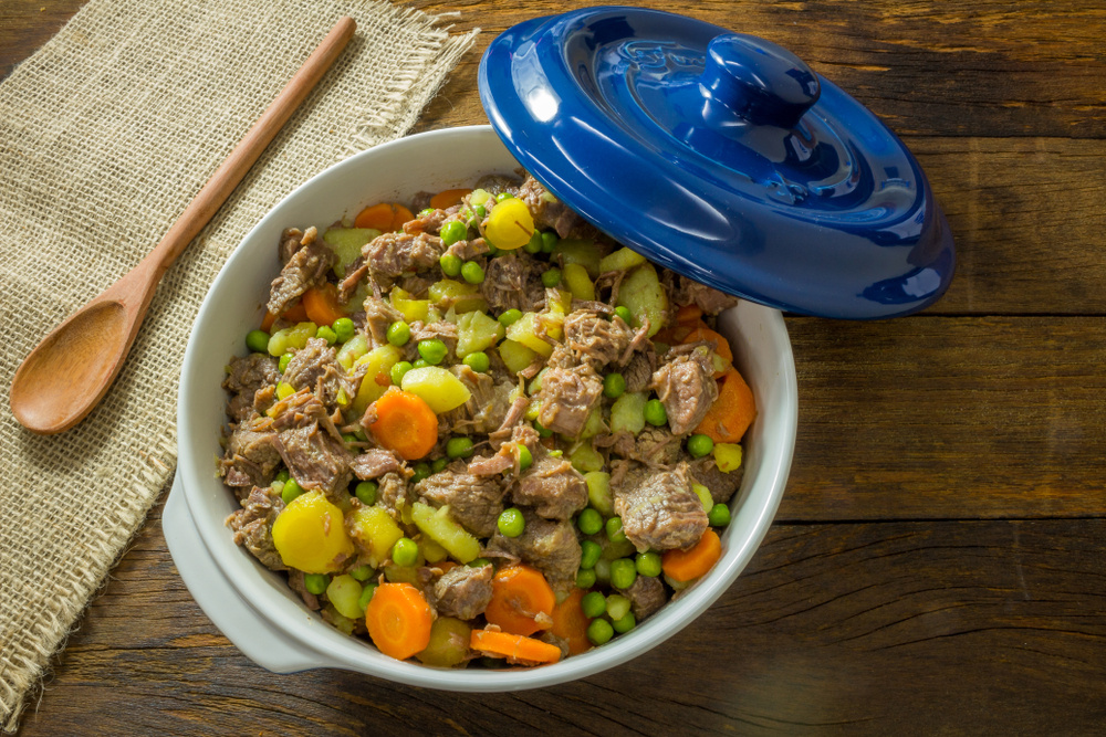 Picadinho de carne com batata e cenoura fácil
