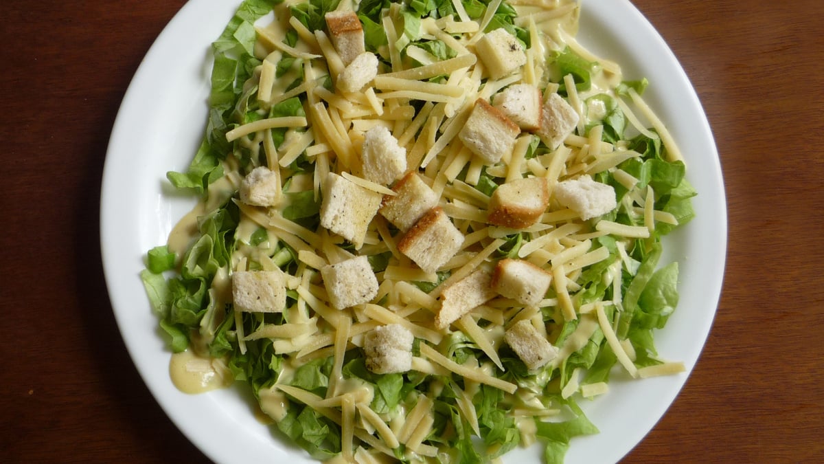 Salada ceasar da família Burger