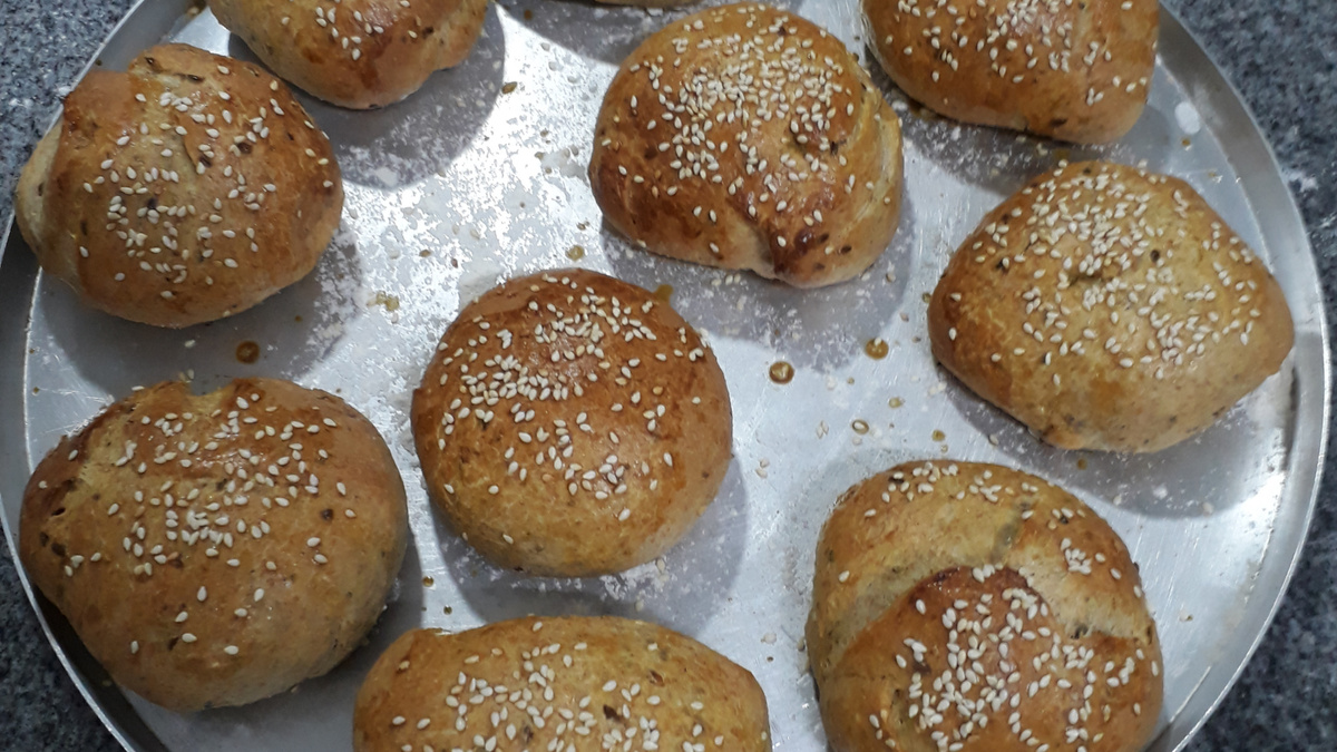Pãozinho de cebola integral