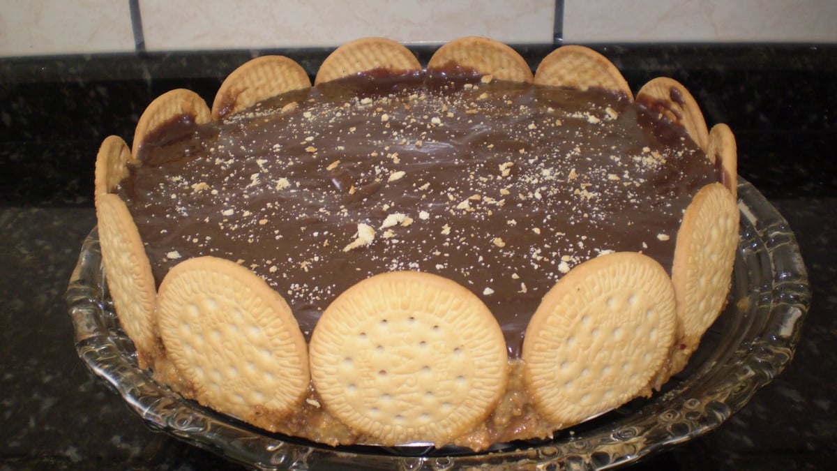 Torta de bolacha com amendoim