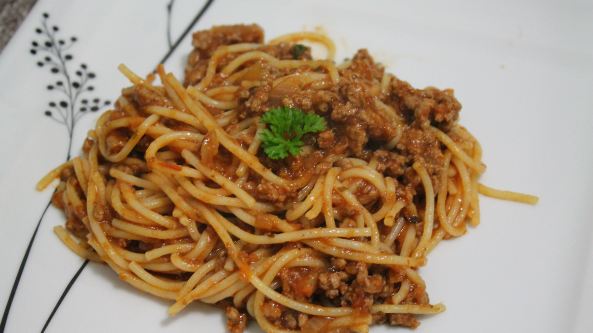 Macarrão à bolonhesa especial