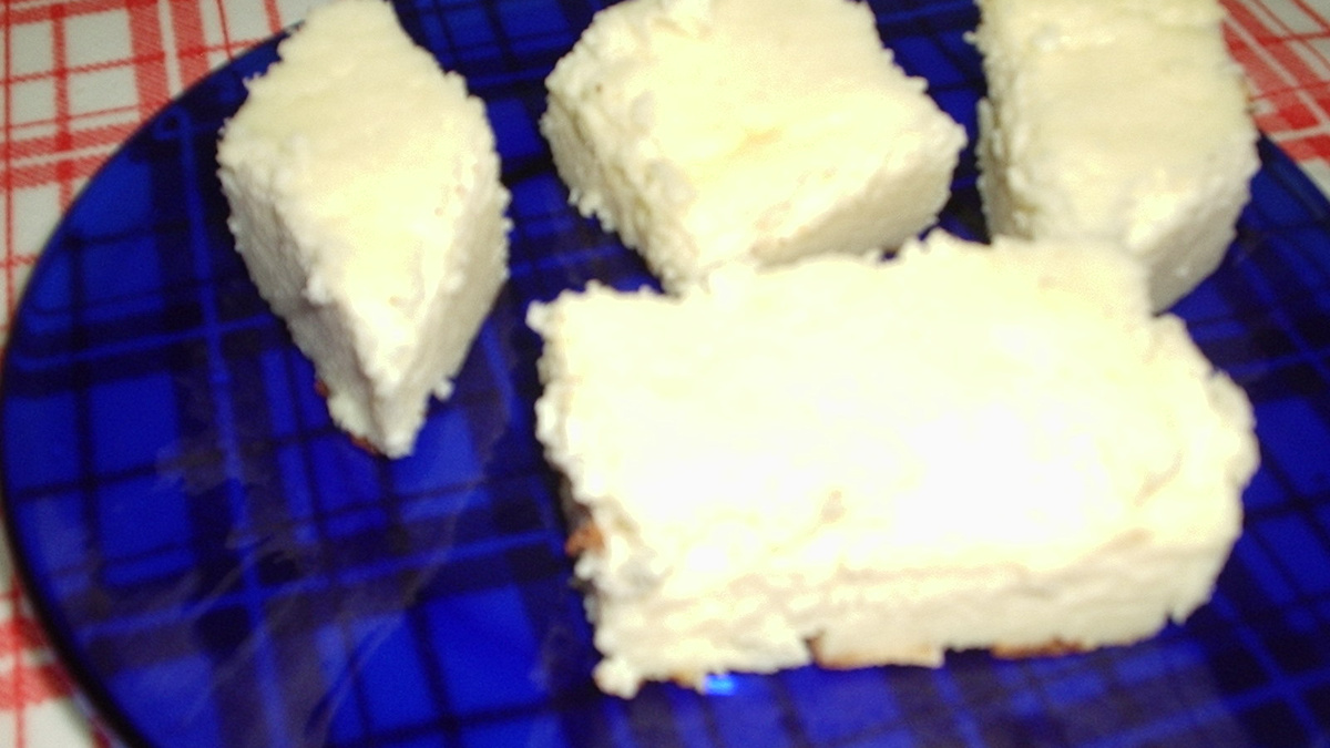 Torta de ricota com passas