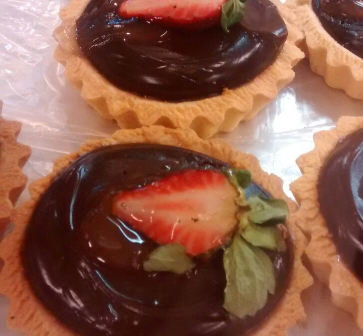 Casquinha de chocolate e morango