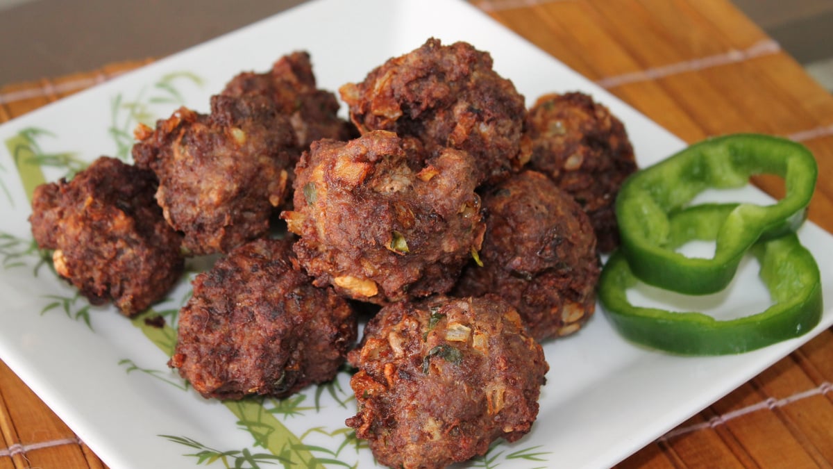 Bolinho de carne moída simples
