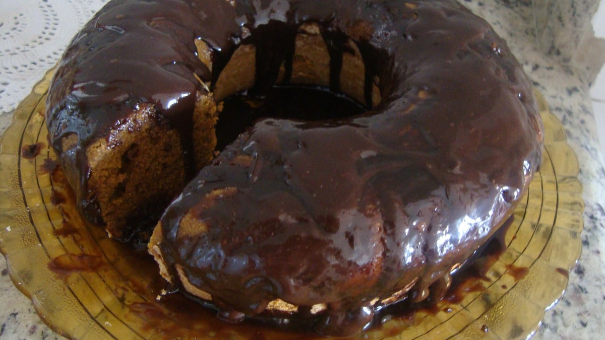 Bolo de cenoura com açúcar mascavo