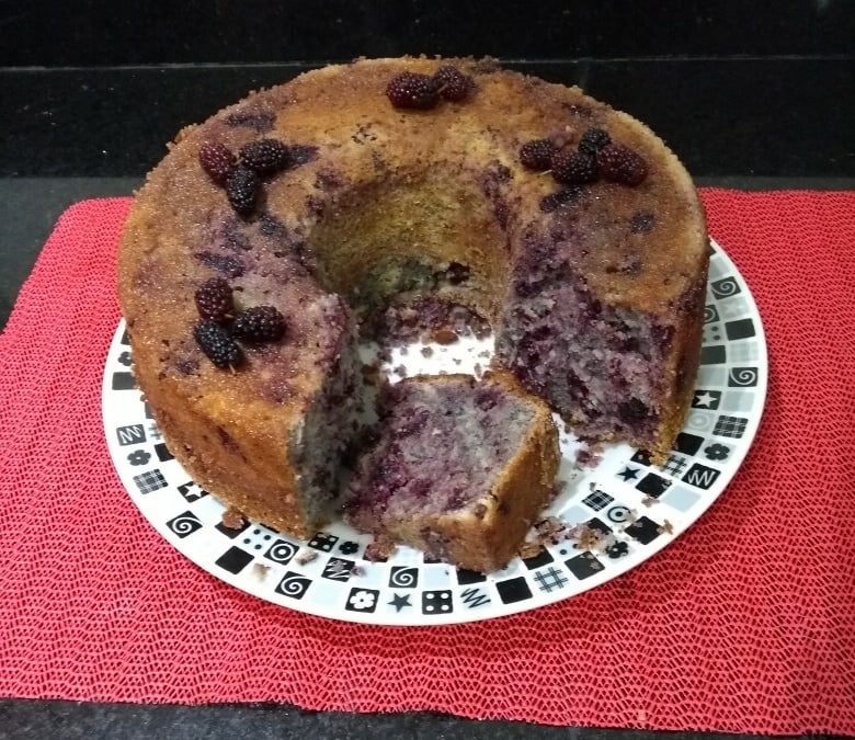 Bolo de amora