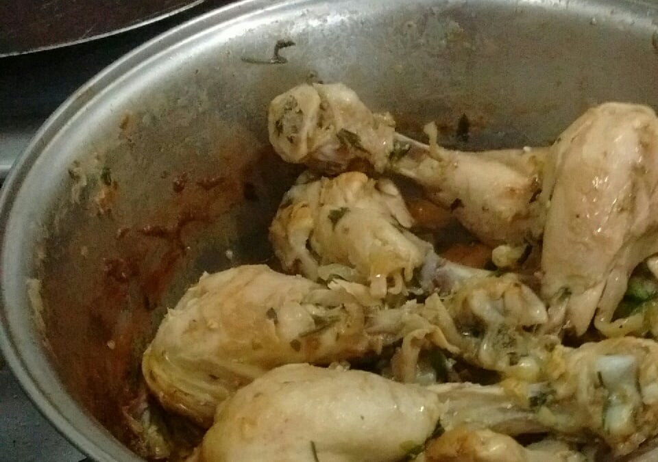Coxa de frango refogada
