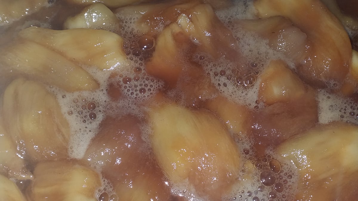 Doce de jaca em calda saboroso