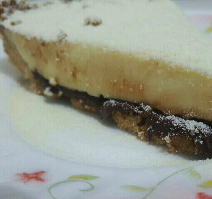 Torta de leite ninho com creme de avelã