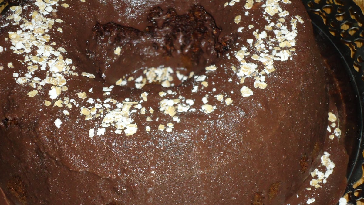 Bolo de chocolate com aveia