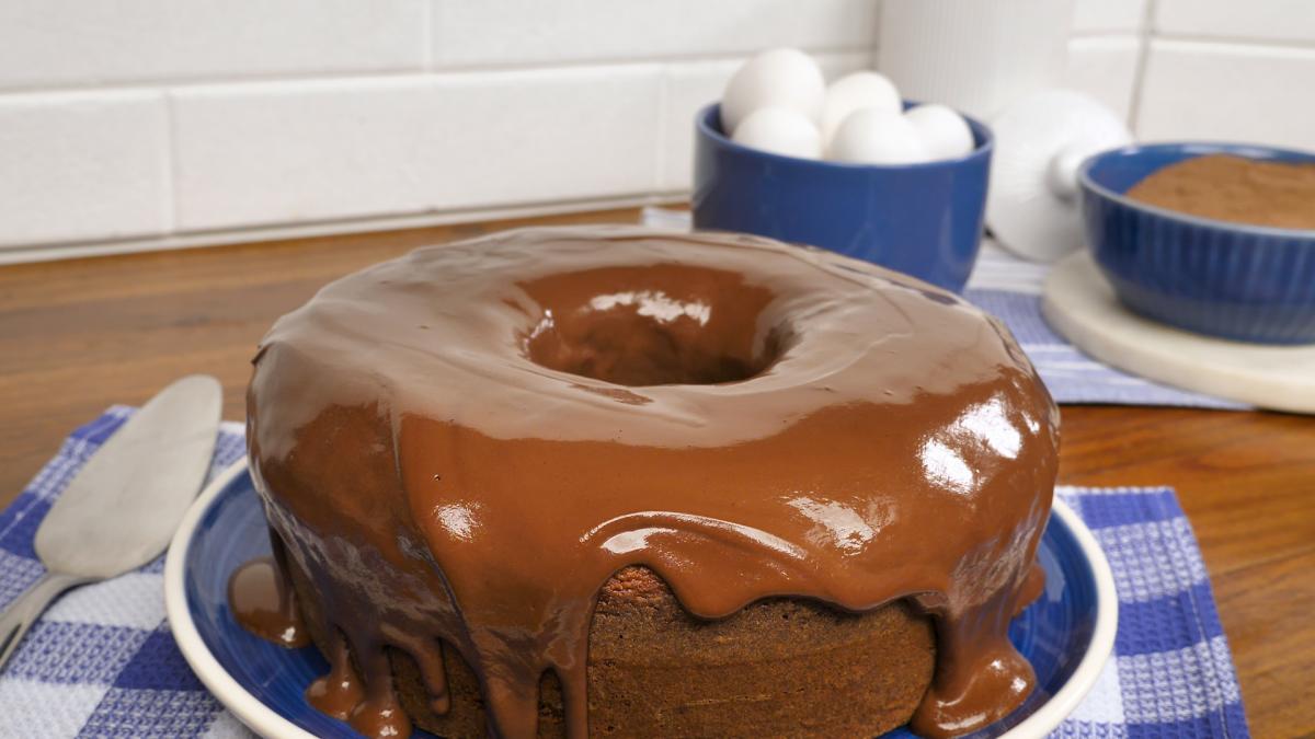 Como fazer bolo de chocolate - Receita de Vovó