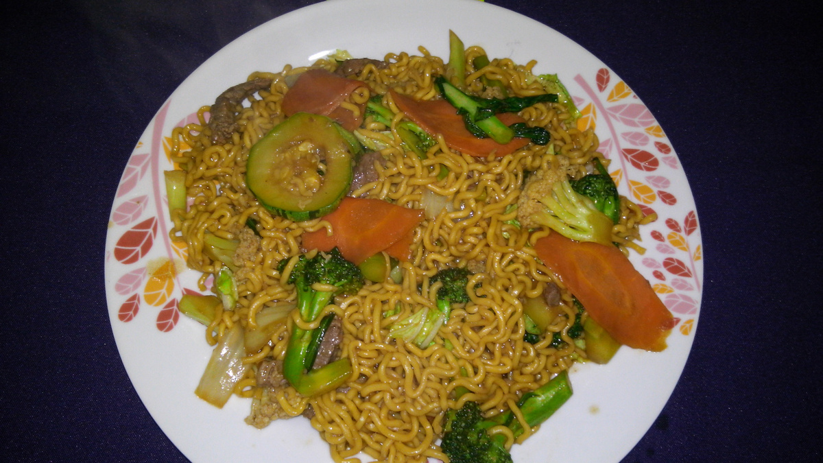 Yakissoba de carne - tradicional