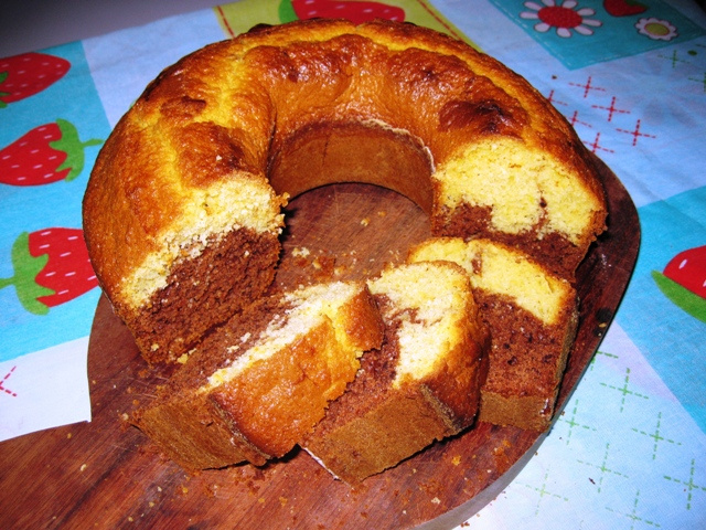Bolo mesclado