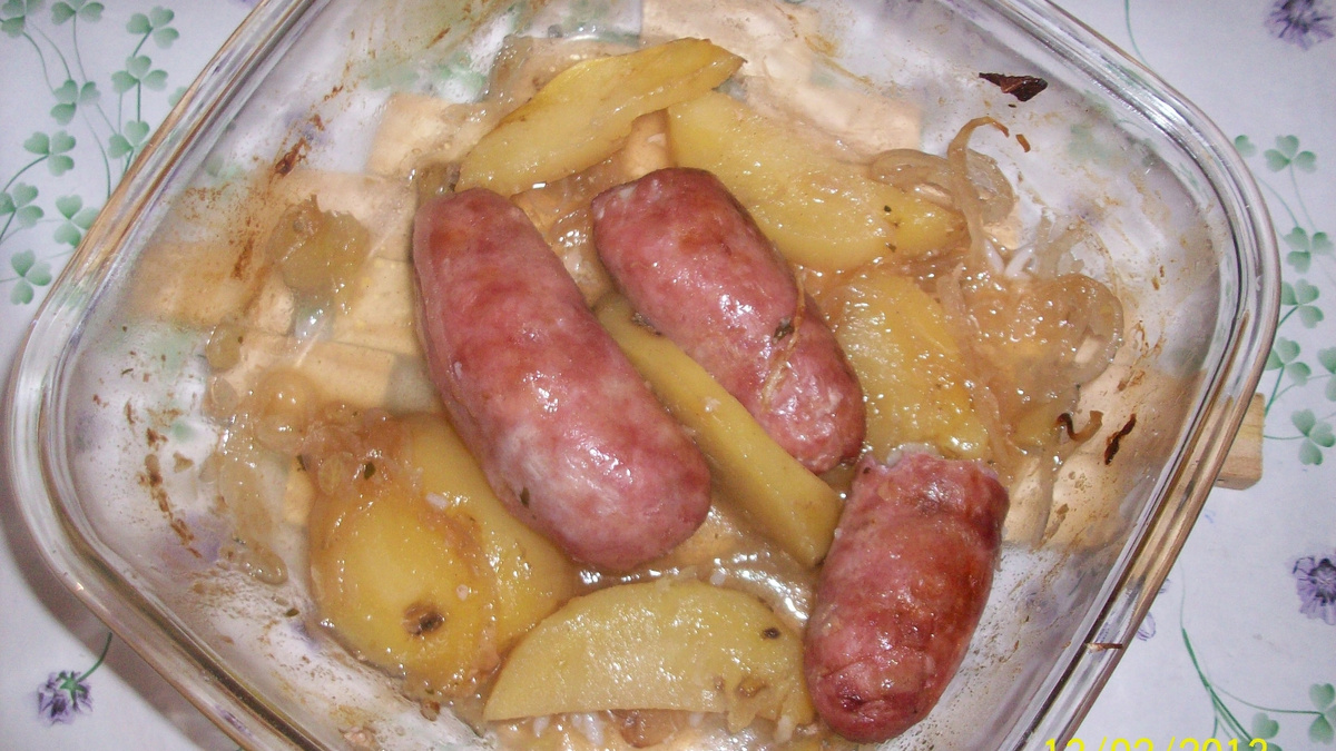 Linguiça assada com molho de Bacon