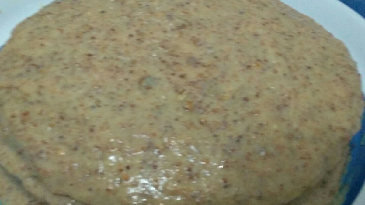 Bolo de amendoim recheado