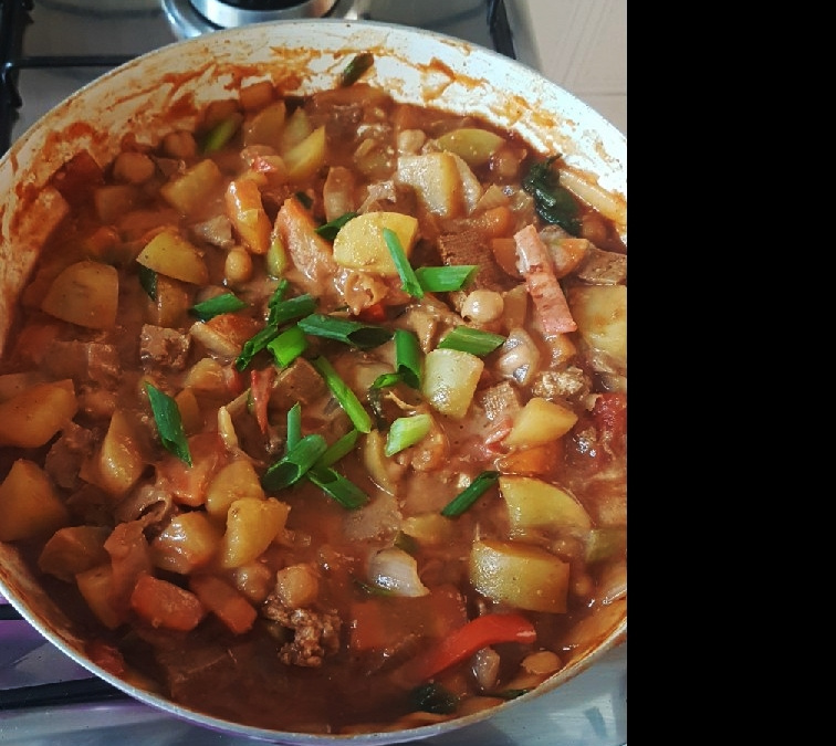 Estrogonofe de legumes e tofu