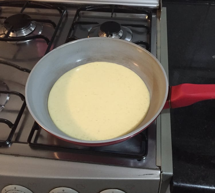 Pão de queijo de frigideira