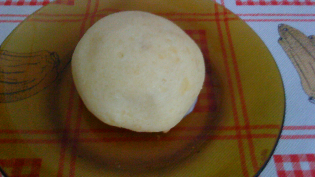 Pão de queijo recheado