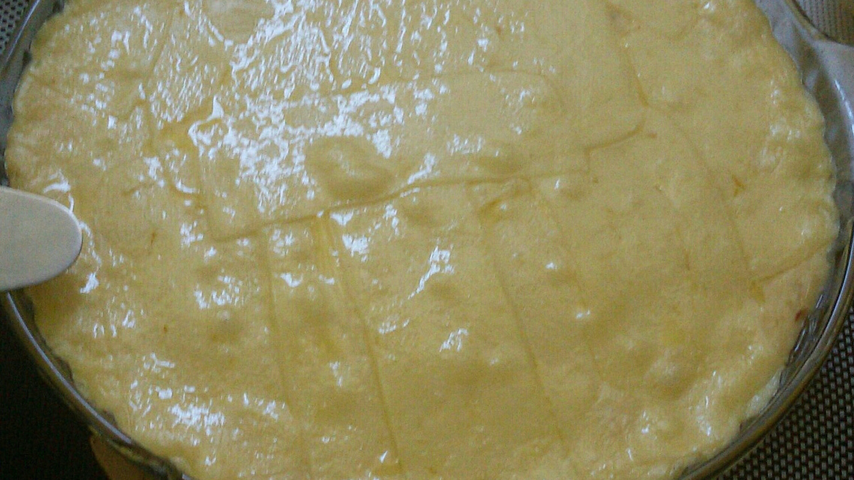 Escondidinho rápido de charque e calabresa