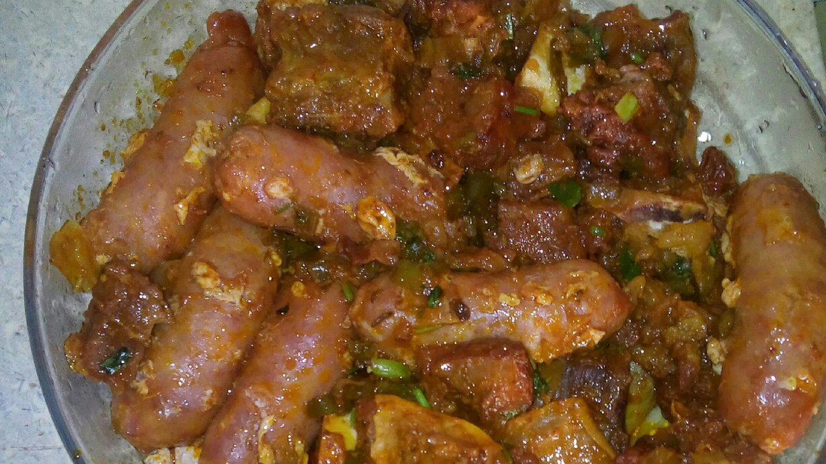 Costela com linguiça na panela de pressão