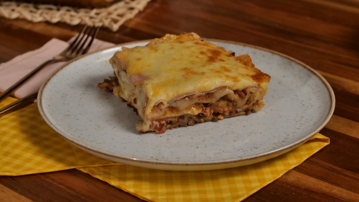 Lasanha com massa de pastel