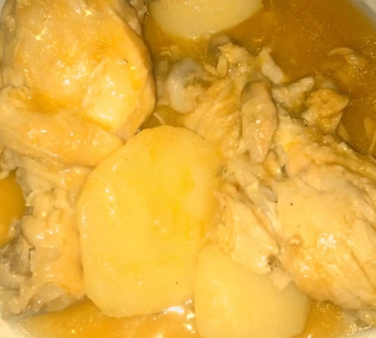Frango ao molho com batata