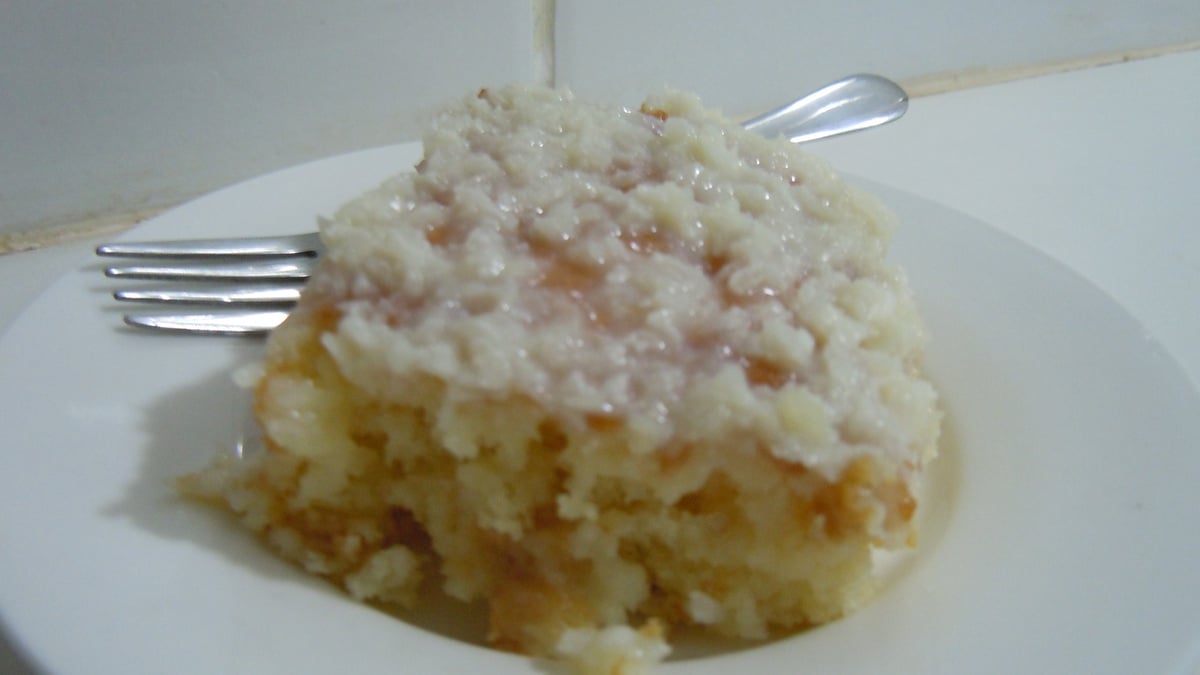 Bolo de coco delicioso