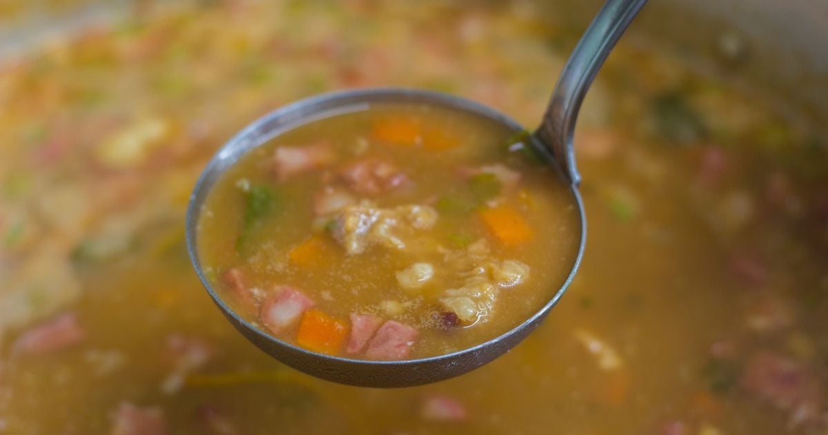Caldo de mocotó