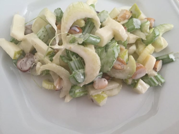 Salada de salsão e maçã