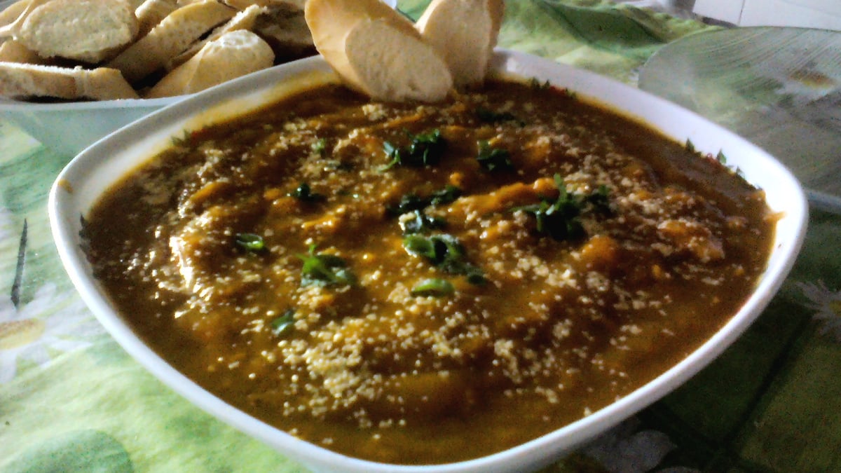 Caldo de abóbora com frango