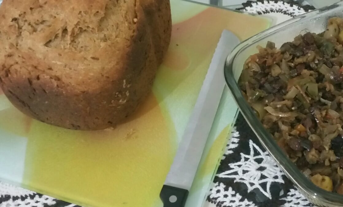 Pão de lingüiça com azeitonas para máquina de pão