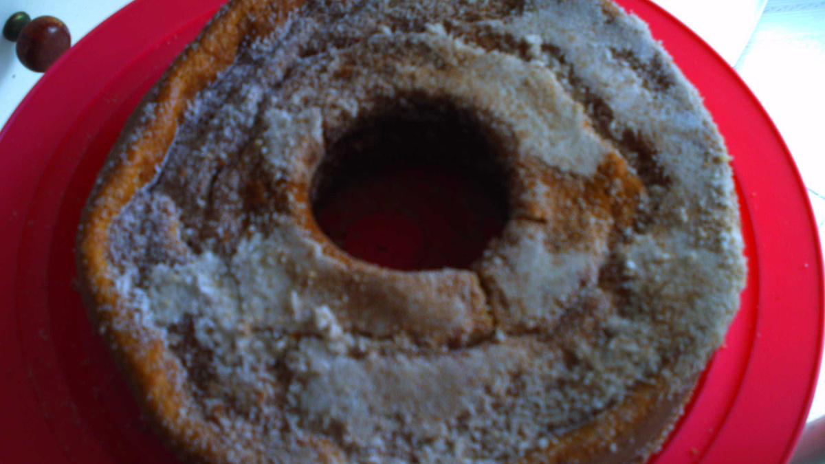 Bolo de laranja com casca
