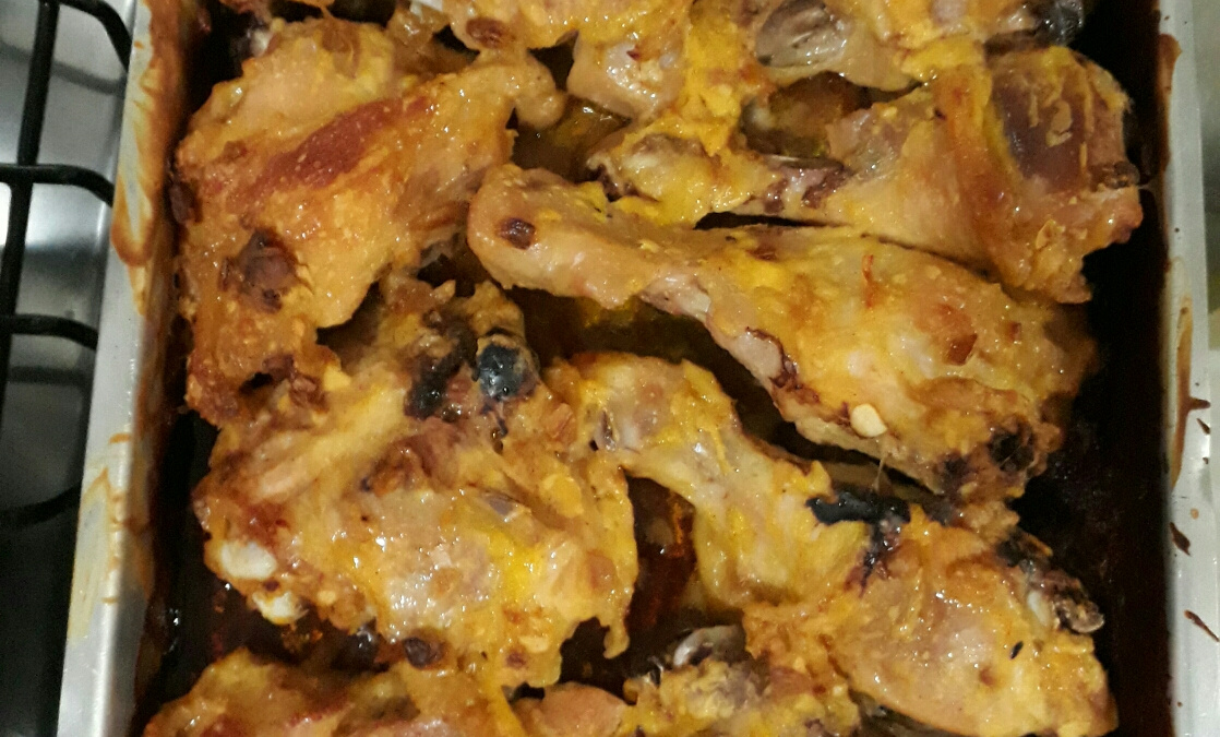 Frango assado ao creme de cebola e maionese