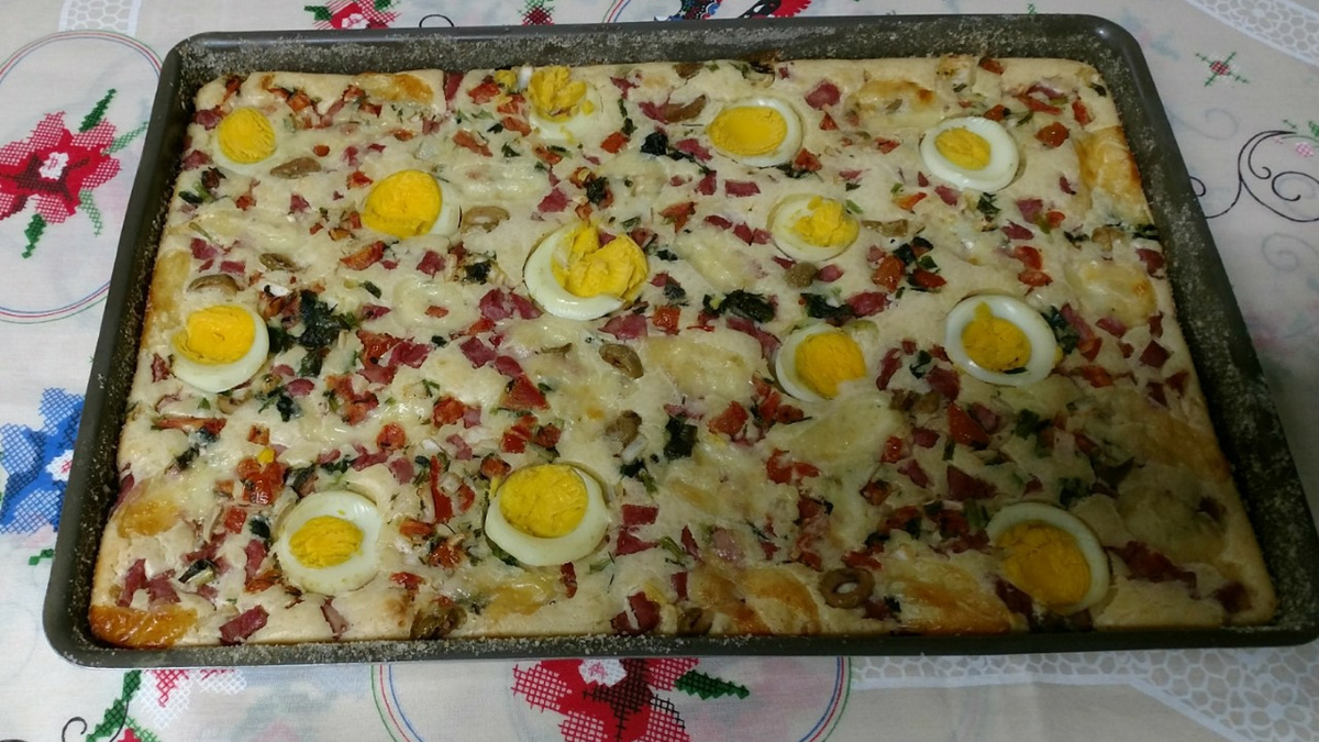 Torta de linguiça prática e deliciosa