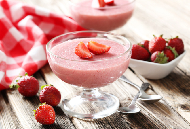 Mousse de morango simples e deliciosa