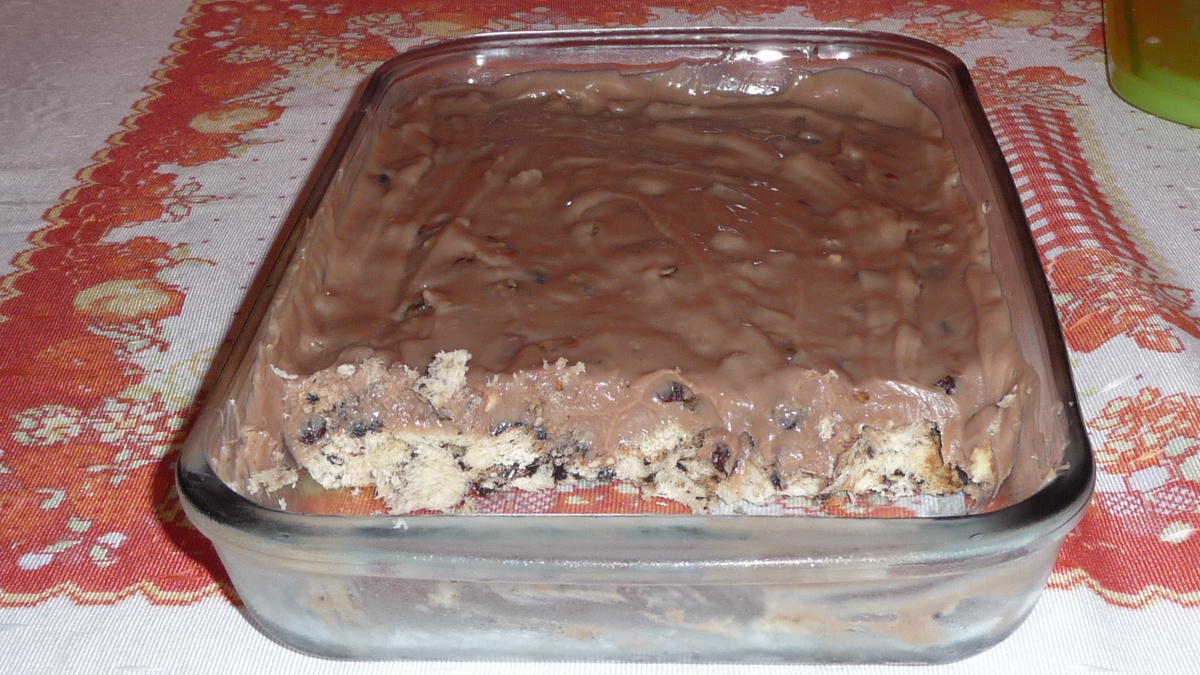 Estrogonofe de chocolate com panetone de chocolate