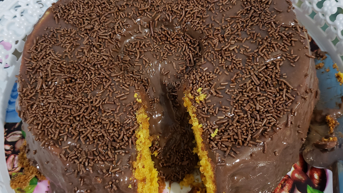 Bolo vulcão de cenoura