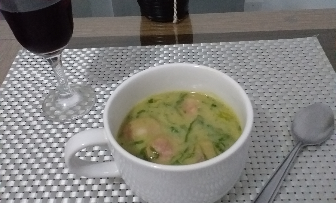Caldo verde sem batata