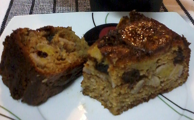 Bolo de banana integral com iogurte no liquidificador