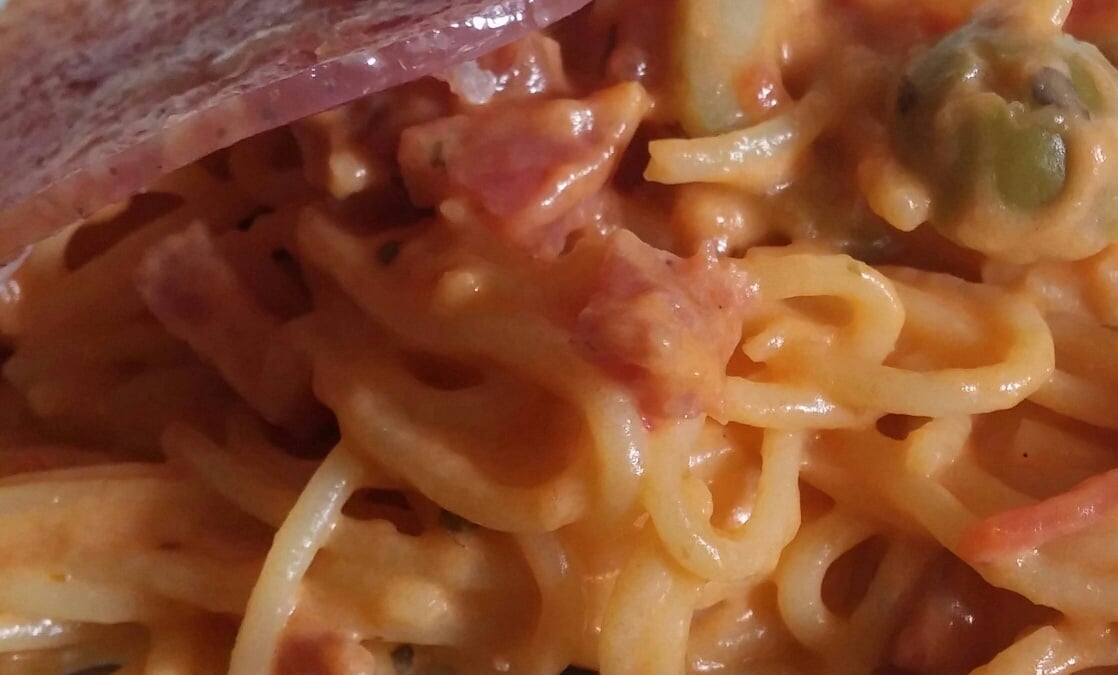 Macarrão com salaminho