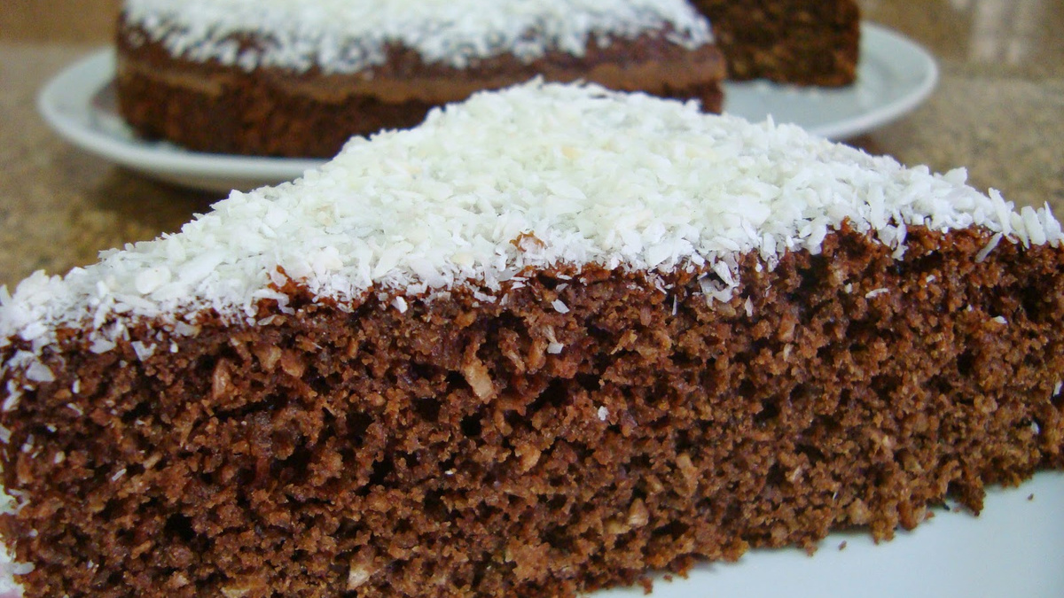 Bolo de chocolate com coco original