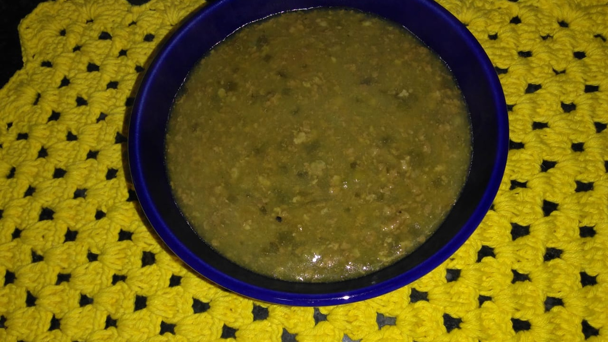 Caldo de carne moída