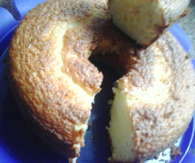 Bolo de limão com chantilly