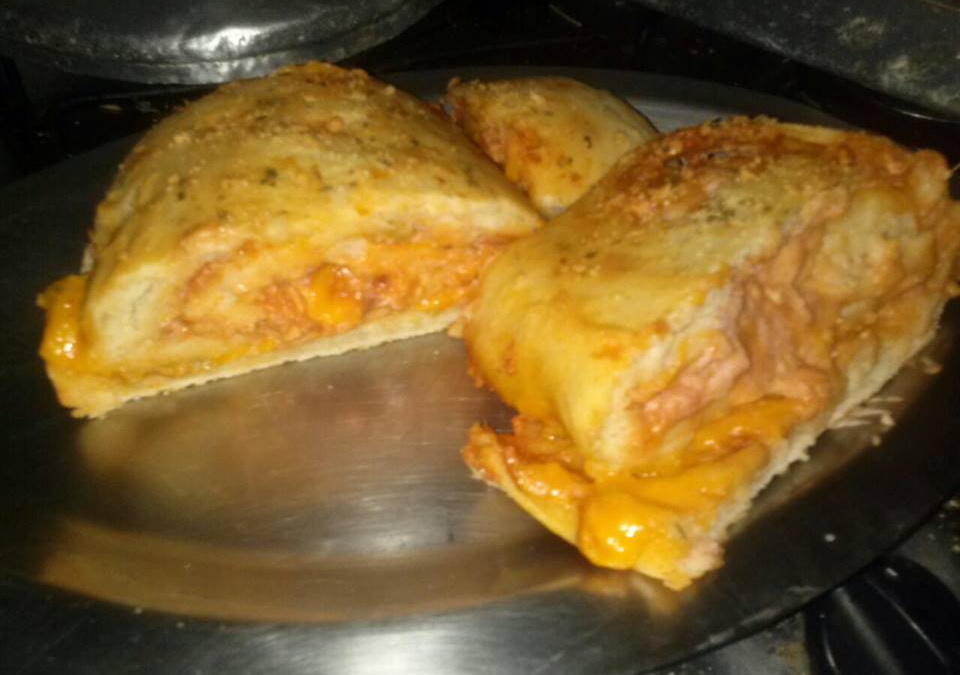 Pão enrolado e recheado fácil
