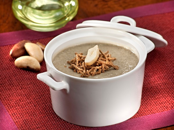 Creme de lentilha com cobertura