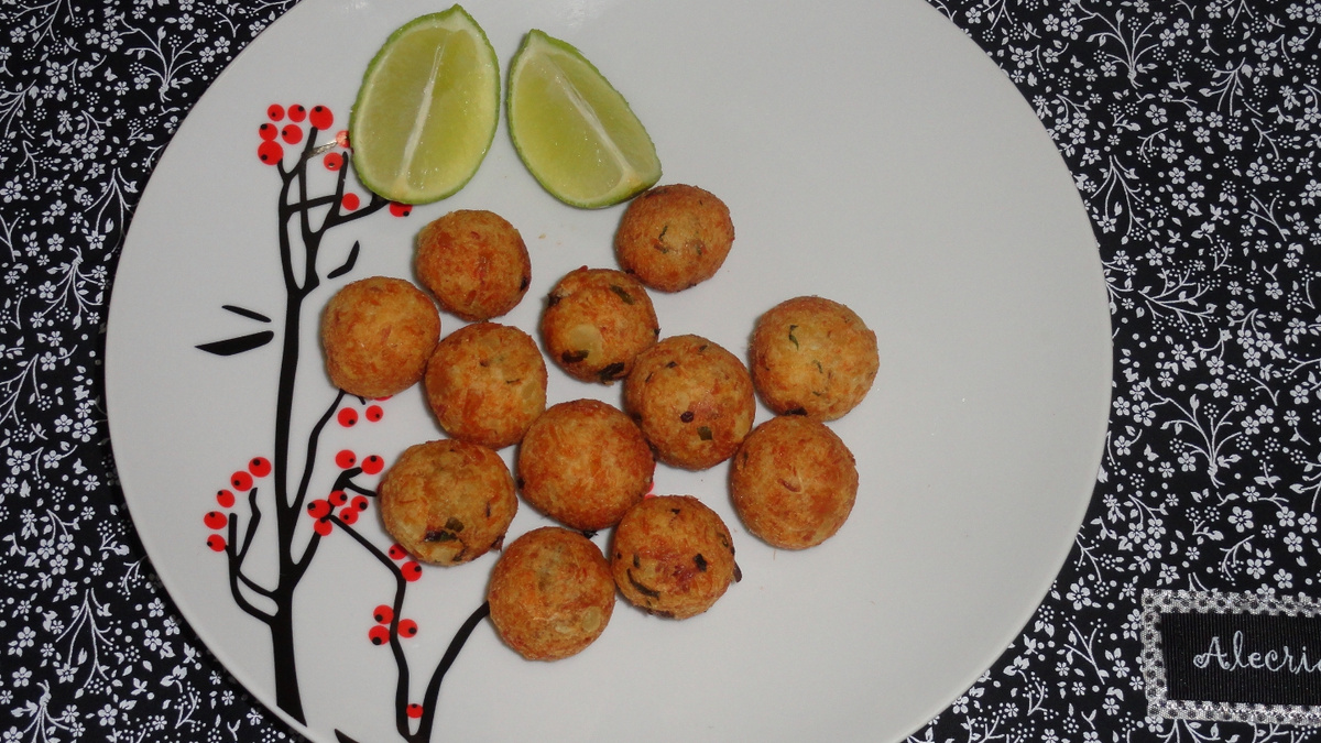Bolinho de bacalhau com mandioca