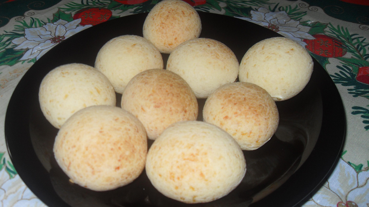 Pão de queijo mineiro