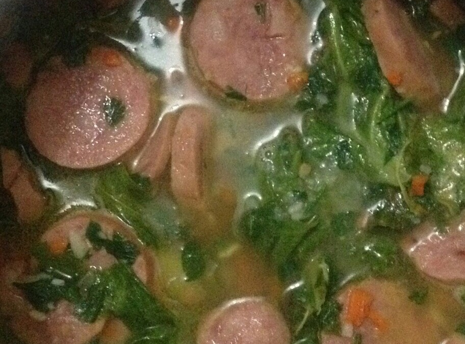 Sopa de couve com paio